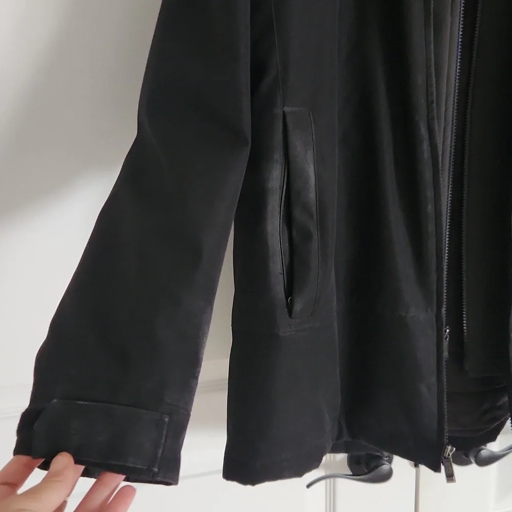 Weatherproof Jacket - Picture 2 of 9